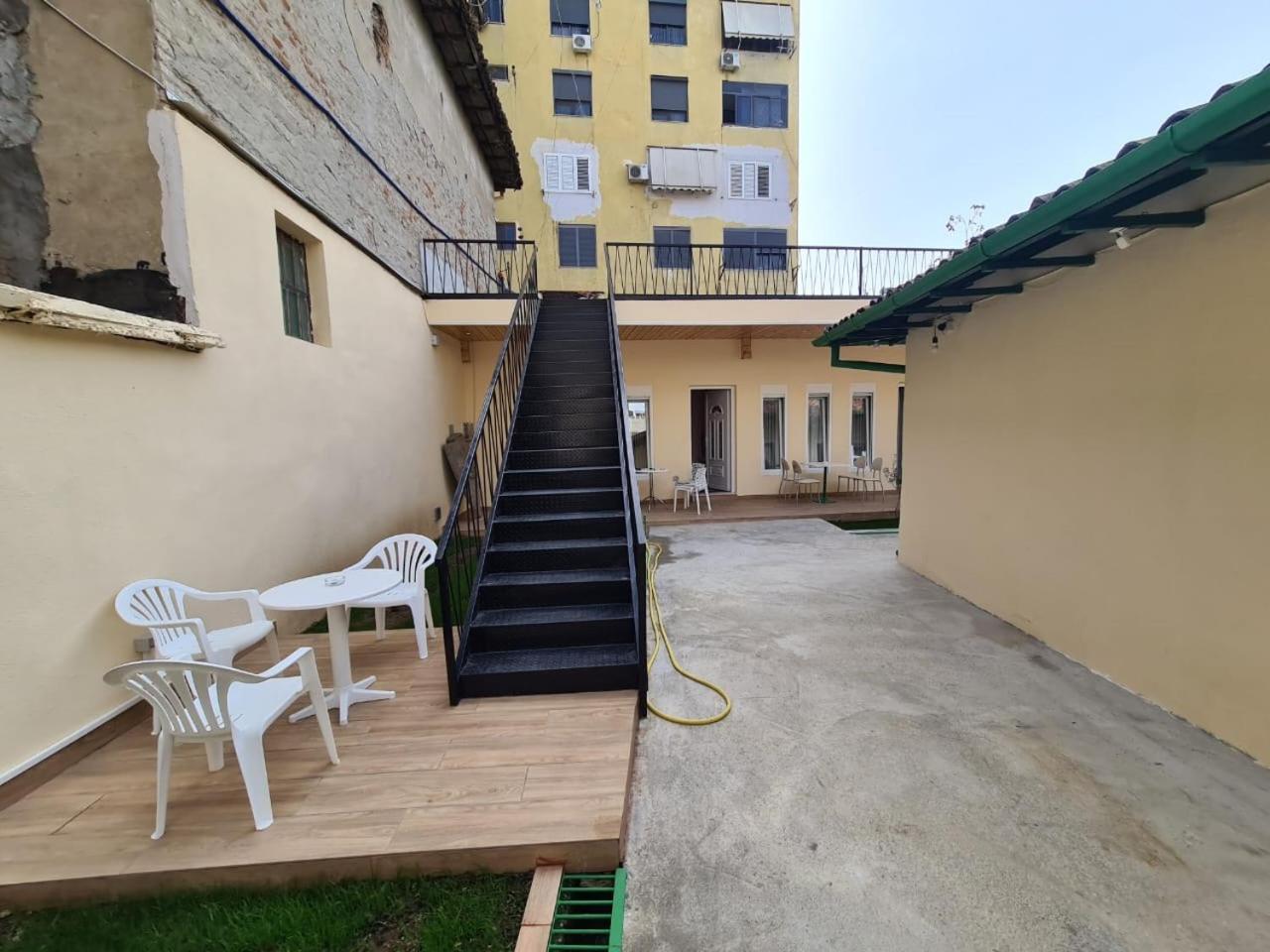 Tirana Center Apartaments Экстерьер фото