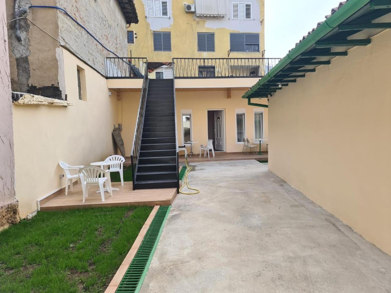 Tirana Center Apartaments Экстерьер фото