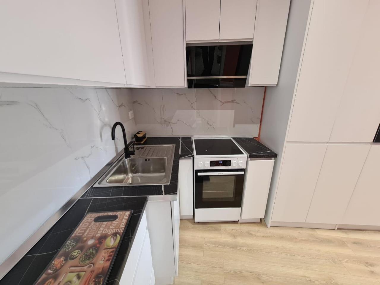 Tirana Center Apartaments Экстерьер фото